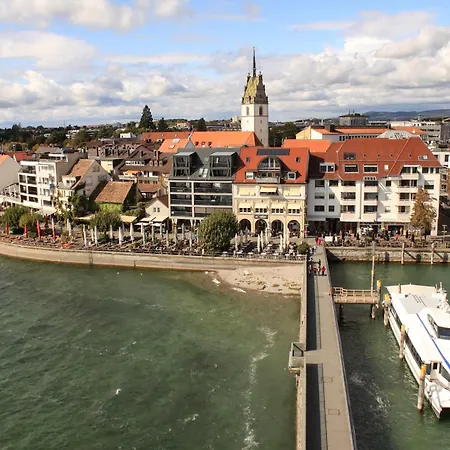 Apartment Relax Black & White Friedrichshafen
