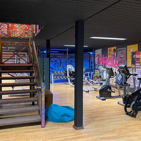 Relax Black & White *