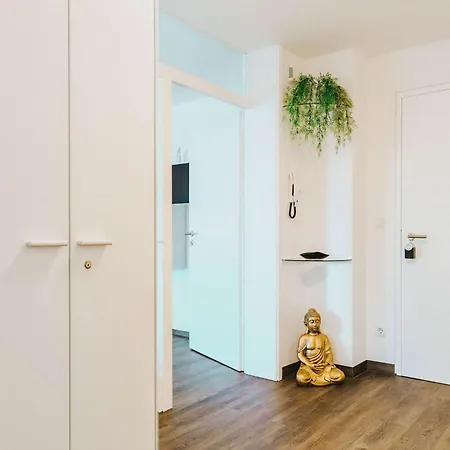 Relax Black & White 프리드리히스하펜