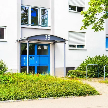 Apartment Black&white Mit Sonnenbalkon Und Parkplatz *
